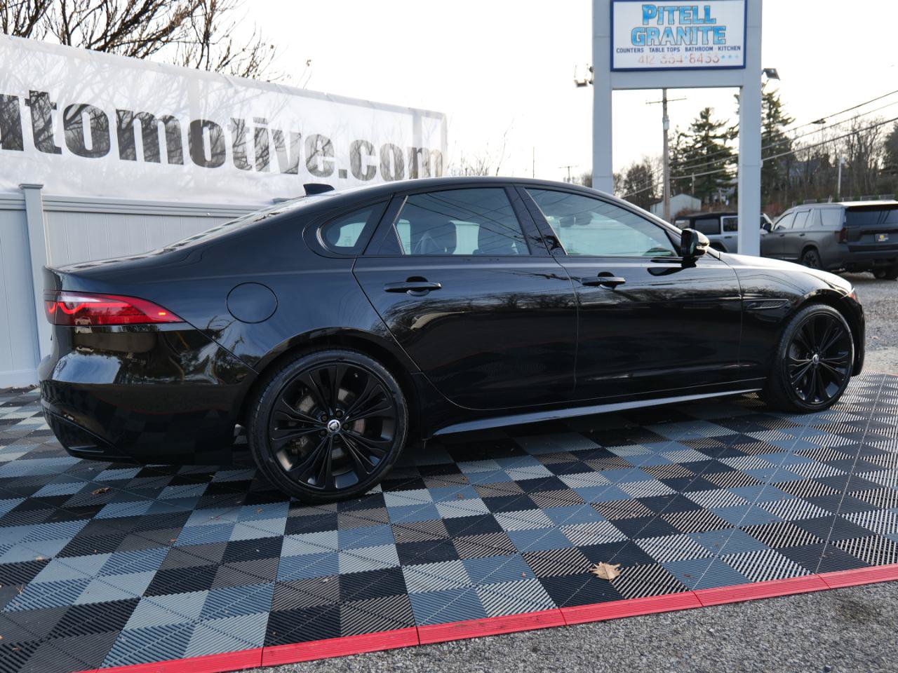Used 2024 Jaguar XF R-Dynamic SE AWD/4WD image 66