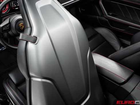 Used 2022 Porsche 911 Turbo S image 42