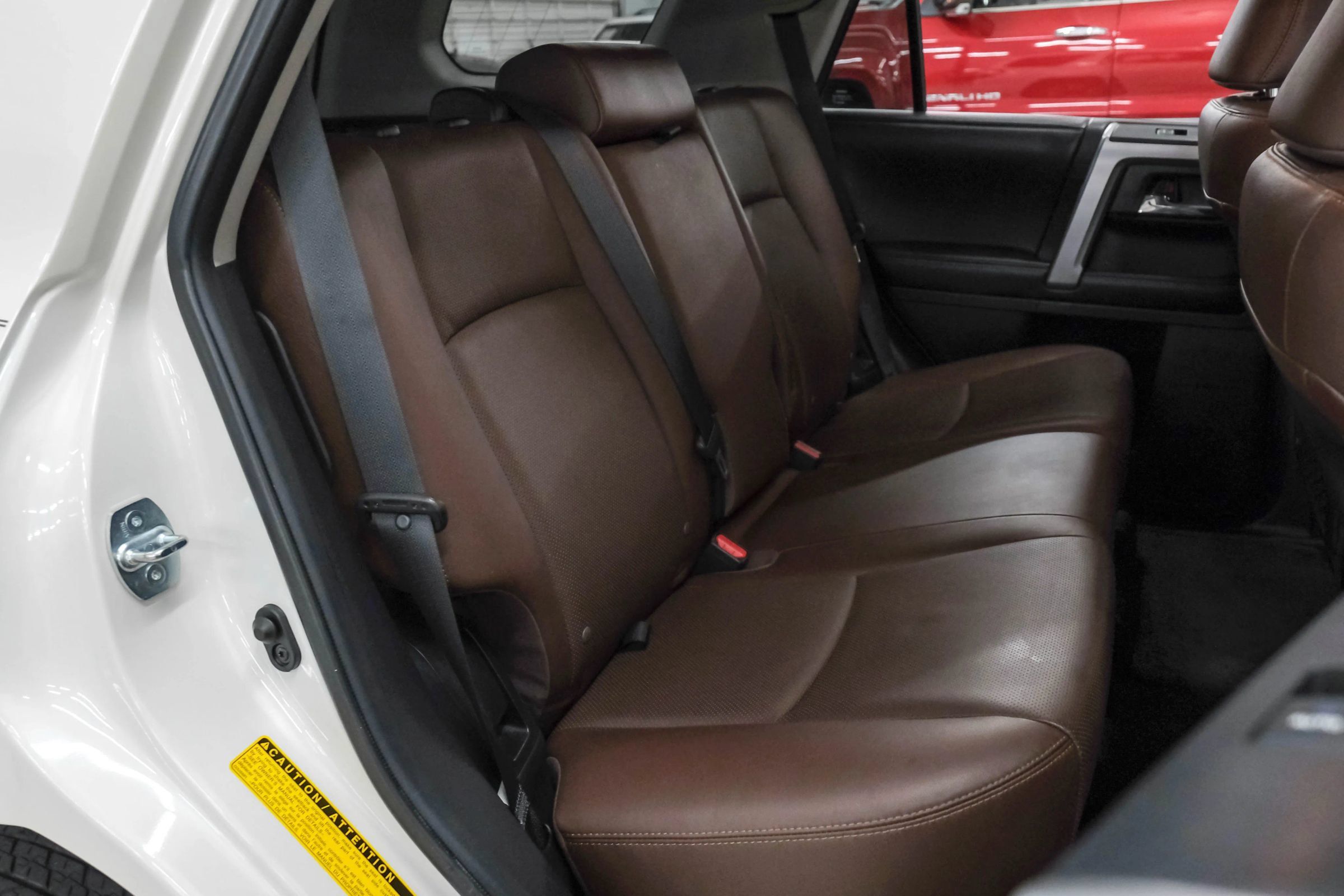 Used 2016 Toyota 4Runner Limited AWD/4WD image 31
