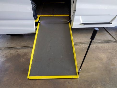 Used 2022 Toyota Sienna LE image 15