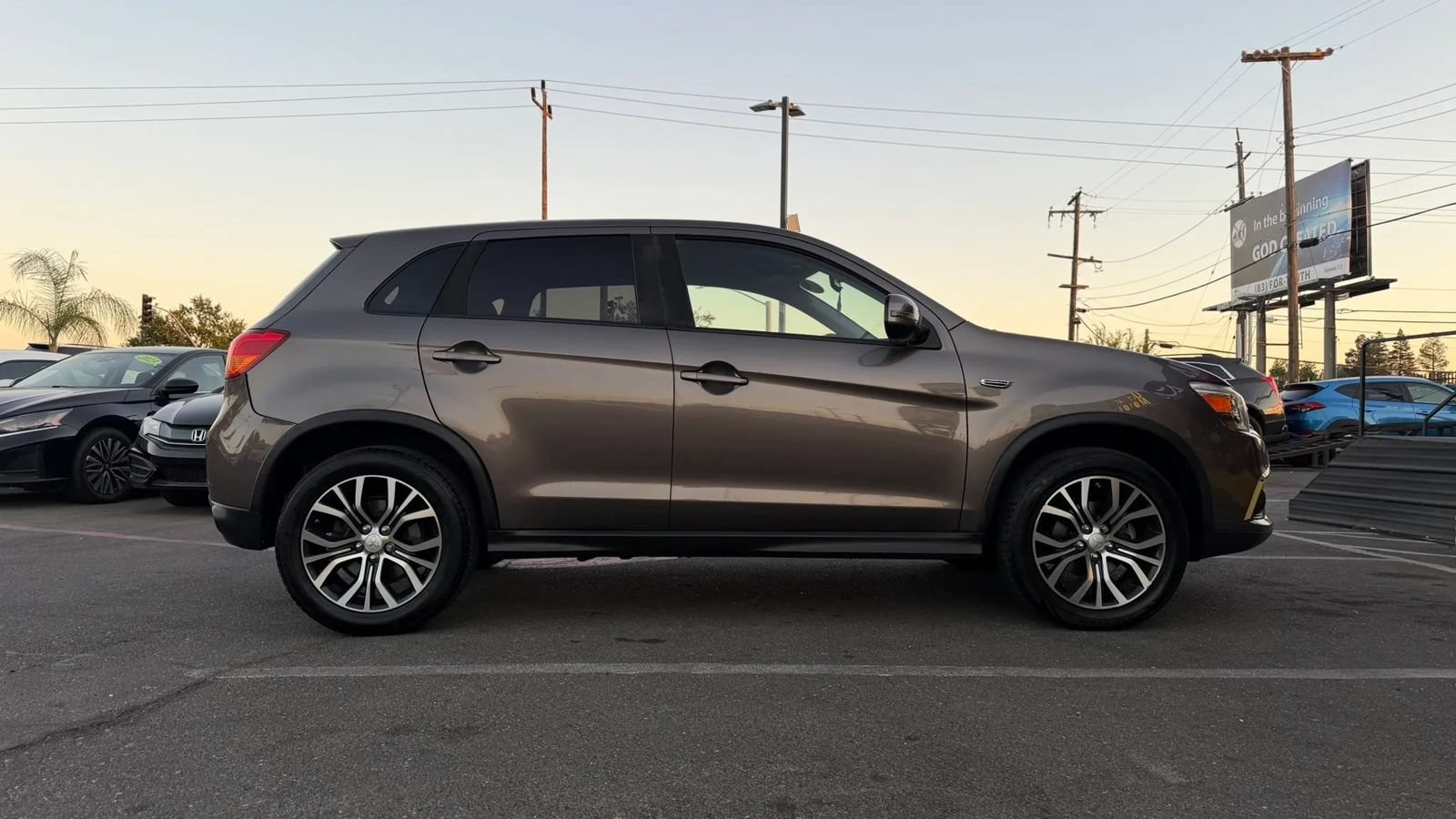 Used 2017 Mitsubishi Outlander Sport ES FWD image 4