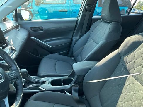 Used 2025 Toyota Corolla Cross LE AWD/4WD image 12