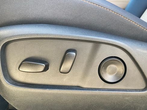 Used 2026 Chevrolet Equinox ACTIV FWD image 10