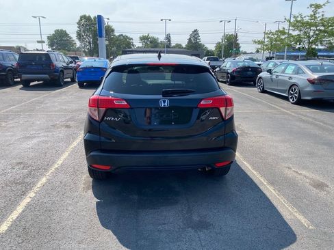 Used 2018 Honda HR-V EX image 8