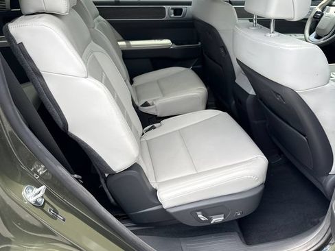 Used 2024 Hyundai Santa Fe Calligraphy FWD image 15