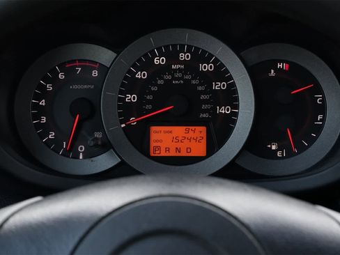 Used 2007 Toyota RAV4 Sport w/ Tow Prep Pkg image 12
