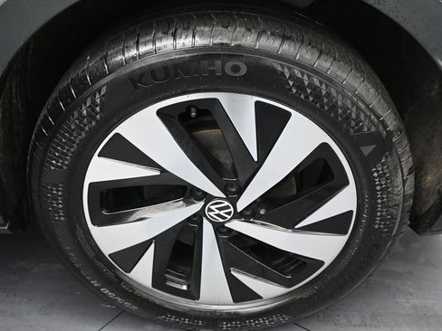 Used 2023 Volkswagen ID.4 Pro image 40