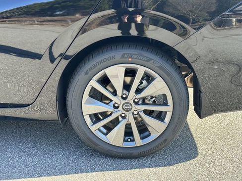 New 2026 Nissan Sentra SL w/ Floor Mat Package FWD image 14
