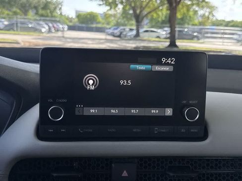 Used 2023 Honda HR-V LX image 18