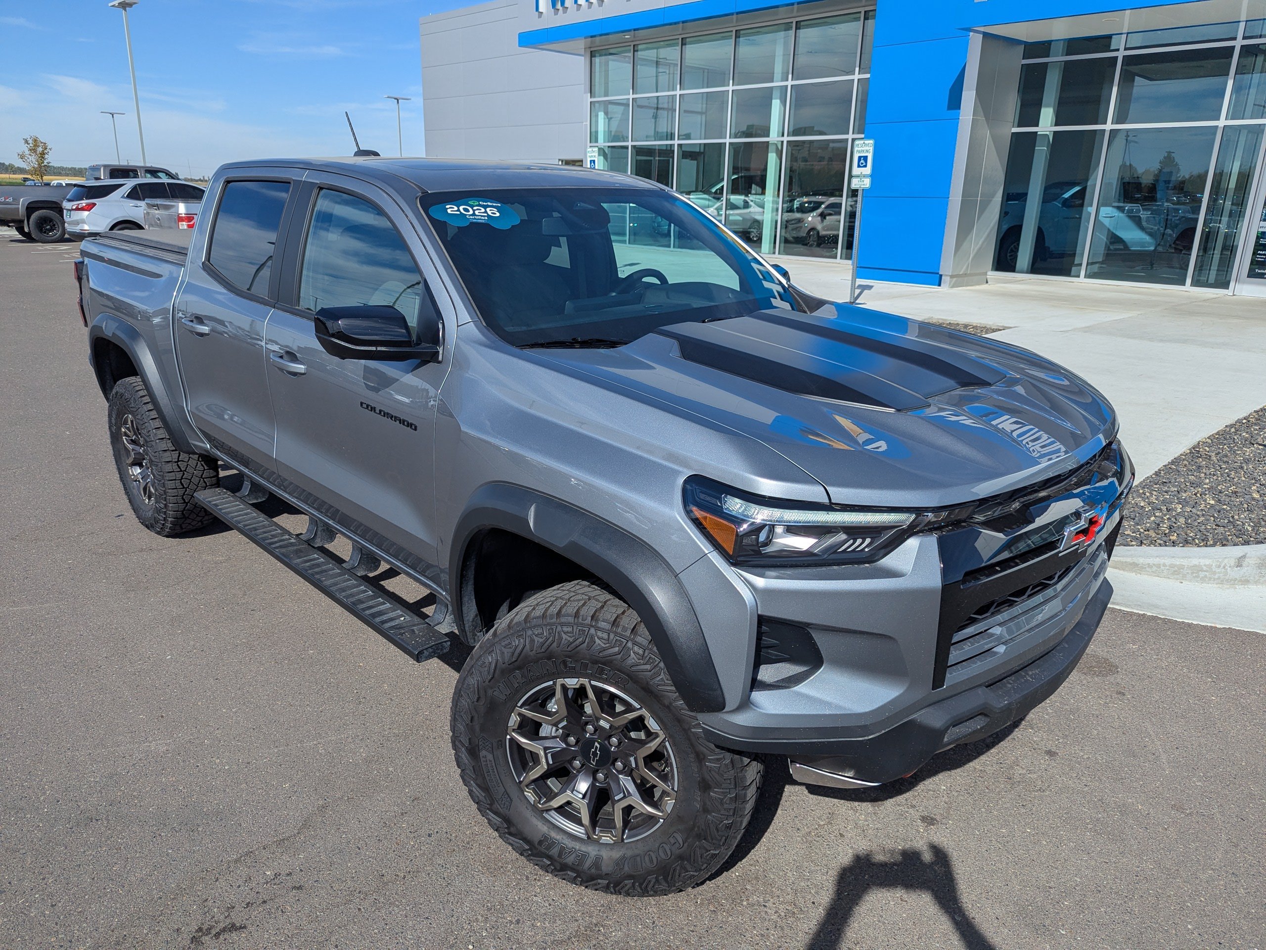 Certified 2026 Chevrolet Colorado ZR2 w/ Technology Package AWD/4WD image 3