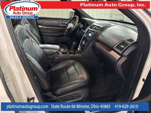 Used 2019 Ford Explorer Platinum image 39