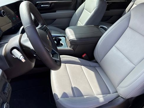 Used 2026 Chevrolet Tahoe LT w/ Comfort Package image 12