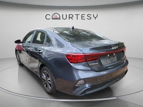 Certified 2024 Kia Forte LXS w/ LXS Technology Package FWD image 10