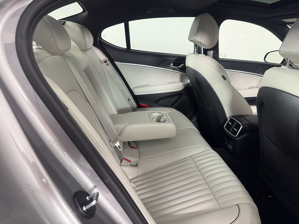 Used 2026 Genesis G70 3.3T Sport Prestige RWD image 20