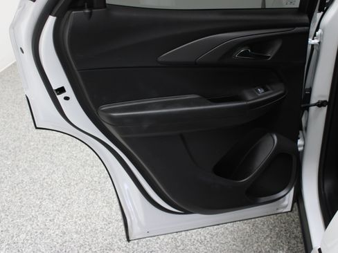 Used 2025 Chevrolet TrailBlazer LT w/ Driver Confidence Package FWD image 25
