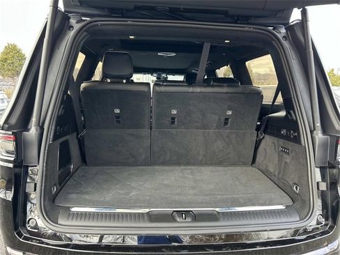 Used 2024 Jeep Grand Wagoneer Series II w/ Quick Order Packagew 28T image 13