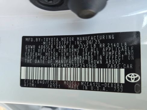 Used 2025 Toyota Corolla SE FWD image 31