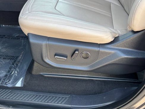 Used 2024 Ford Expedition Max Limited AWD/4WD image 23