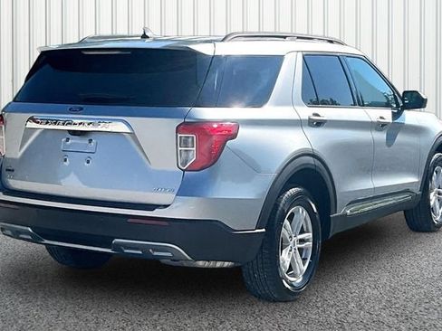 Used 2024 Ford Explorer XLT w/ Equipment Group 202A AWD/4WD image 10