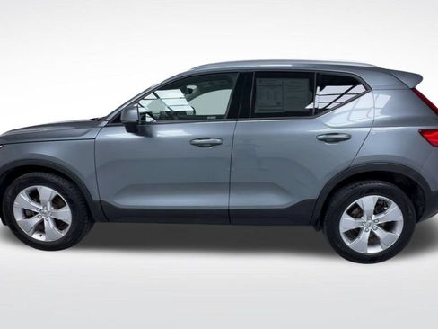 Used 2019 Volvo XC40 T5 Momentum AWD/4WD image 5