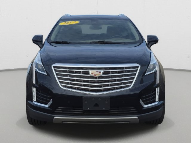 Used 2017 Cadillac XT5 Platinum AWD/4WD image 2