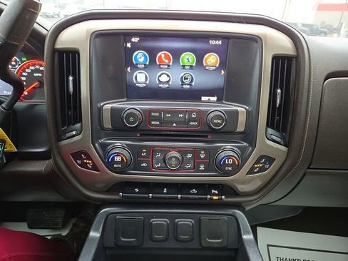 Used 2015 GMC Sierra 2500 Denali image 29