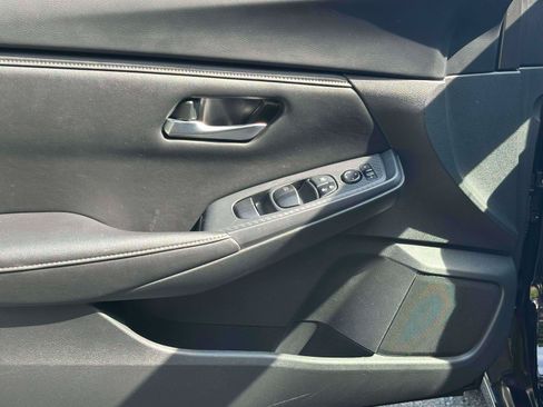 Used 2023 Nissan Sentra SV w/ All-Weather Package FWD image 16