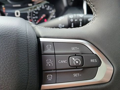 New 2026 Jeep Compass Limited image 30