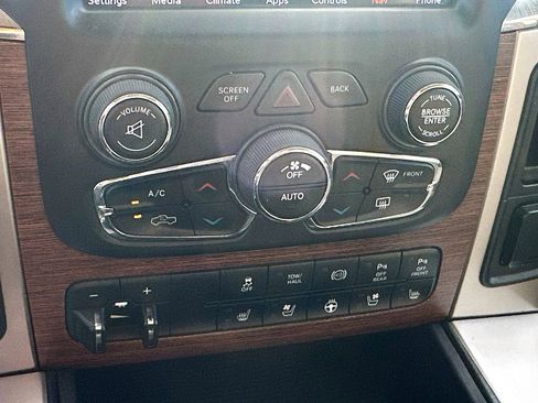 Used 2018 RAM 3500 Laramie AWD/4WD image 16