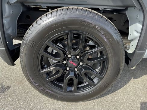 Certified 2025 GMC Sierra 1500 Pro w/ Graphite Edition image 27