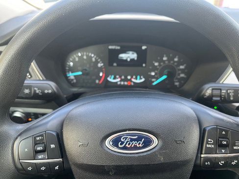 Used 2022 Ford Escape SE image 12