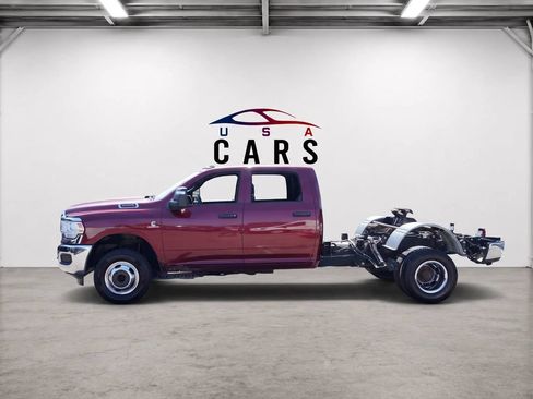 Used 2023 RAM 3500 Tradesman AWD/4WD image 3