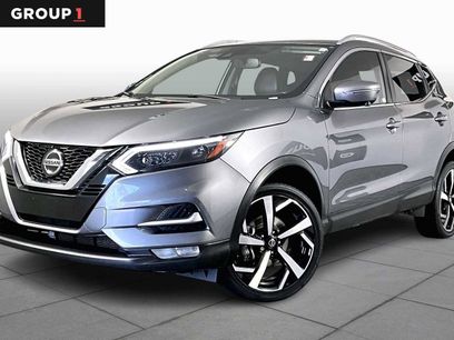 Used 2021 Nissan Rogue Sport SL w/ Premium Package