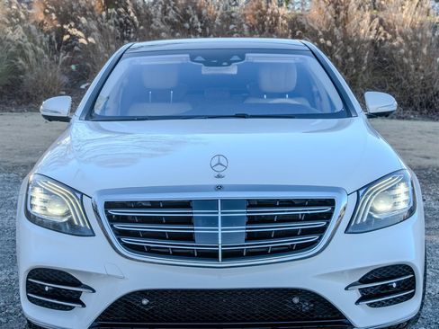 Used 2020 Mercedes-Benz S 560 Sedan w/ AMG Line Exterior image 8