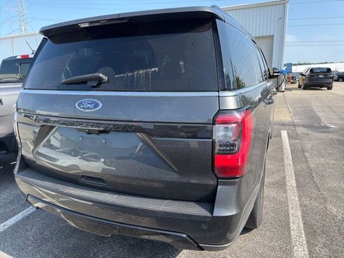 Used 2021 Ford Expedition Limited AWD/4WD image 4