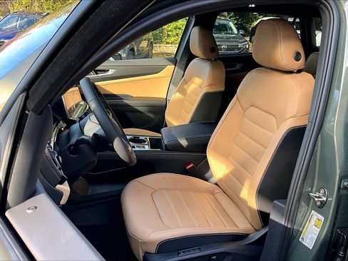 New 2026 Volkswagen Atlas Cross Sport SEL R-Line image 9