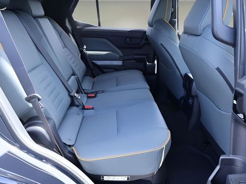 New 2026 Toyota 4Runner Trailhunter image 18