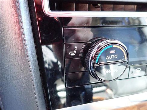 Used 2021 Nissan Armada SL w/ Captain's Chairs Package image 25