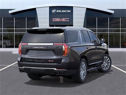 New 2026 GMC Yukon Denali w/ Sun & Power Step Package image 4