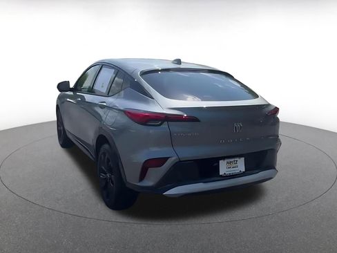 Used 2025 Buick Envista Sport Touring image 11