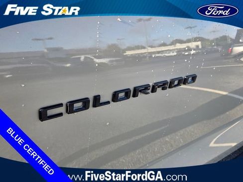 Used 2024 Chevrolet Colorado Trail Boss w/ Technology Package AWD/4WD image 18
