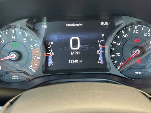 Used 2025 Jeep Compass Limited image 39