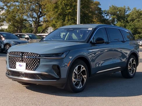 New 2026 Lincoln Nautilus Premier w/ Equipment Group 102A image 7