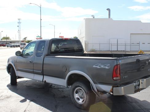 Used 2003 Ford F150 XL AWD/4WD image 4