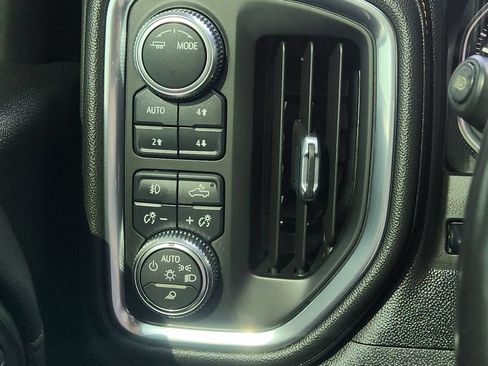 Used 2021 GMC Sierra 1500 AT4 w/ AT4 Premium Package AWD/4WD image 22