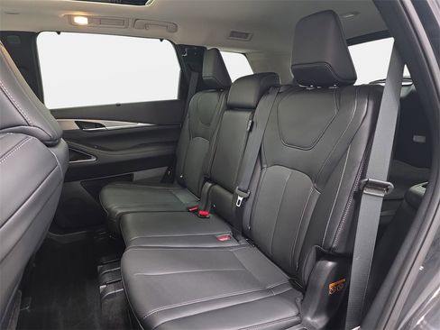 Certified 2026 INFINITI QX60 Luxe w/ Cargo Package image 11