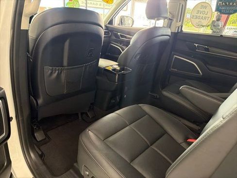 Used 2020 Kia Telluride EX w/ EX Premium Package FWD image 10