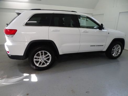 Used 2017 Jeep Grand Cherokee Laredo w/ Quick Order Package 23E AWD/4WD image 24