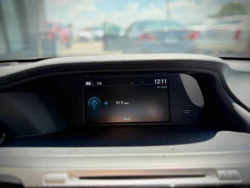 Used 2017 Honda Accord EX-L image 13