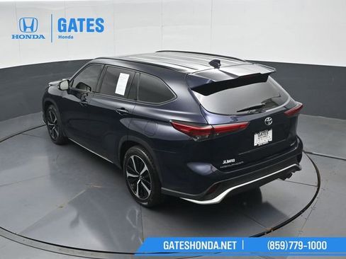 Used 2021 Toyota Highlander XSE FWD image 56
